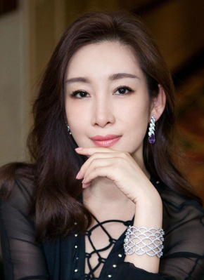 泳装小南身材